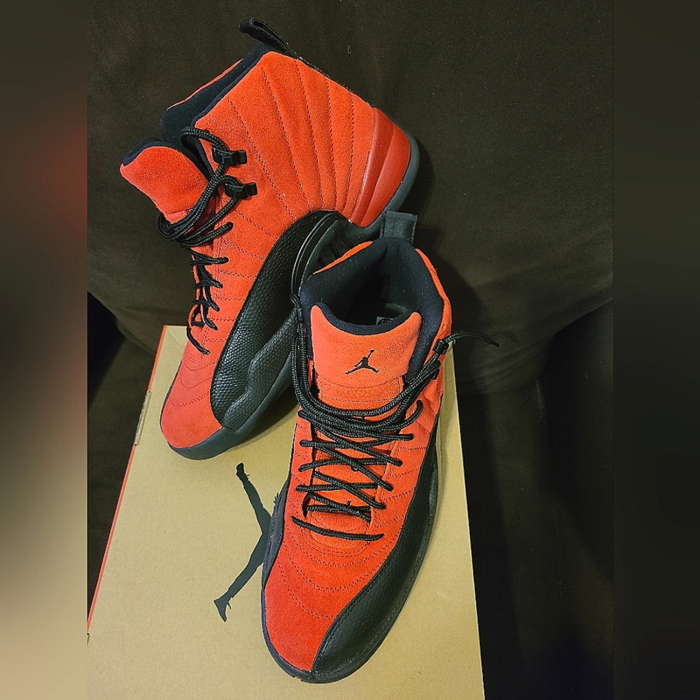 AIR JORDAN 12 RETRO  SNEAKERS